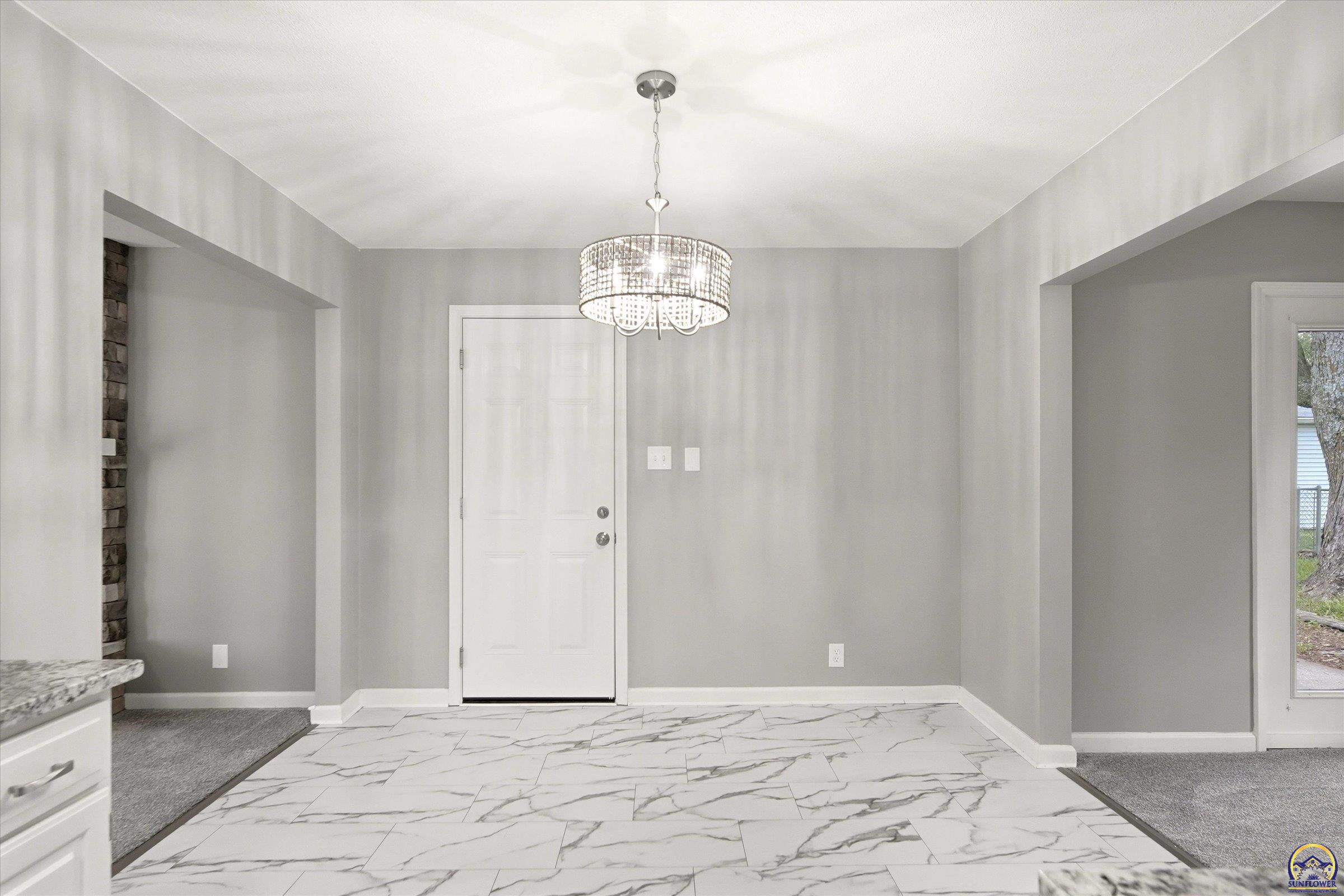 4625 Northwest Brickyard Road Topeka, KS 66618 - Photo 10 of 53
