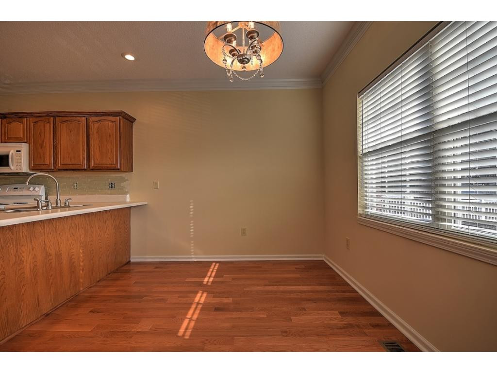 146 East Ravine Road, Unit 146 Kingsport, TN 37660 - Photo 15 of 35 Photo 15