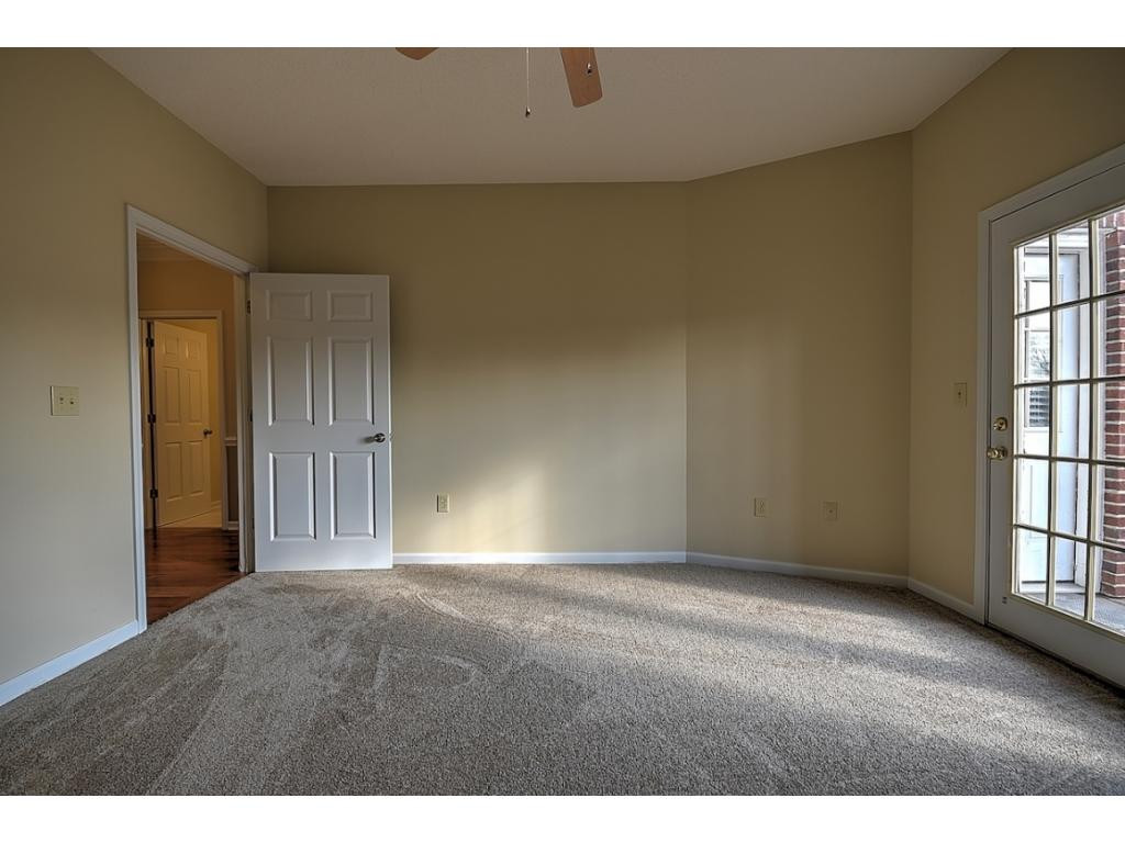 146 East Ravine Road, Unit 146 Kingsport, TN 37660 - Photo 20 of 35 Photo 21