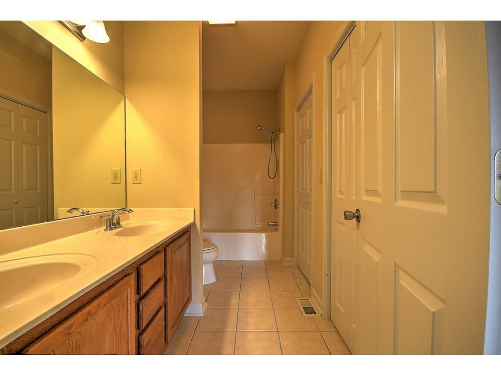 146 East Ravine Road, Unit 146 Kingsport, TN 37660 - Photo 22 of 35 Photo 23