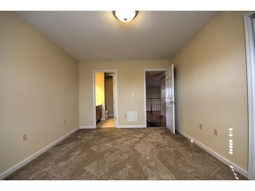 146 East Ravine Road, Unit 146 Kingsport, TN 37660 - Photo 25 of 35 Photo 26