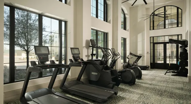 $1,977 | 10520 Lakeline Mall Drive, Unit 474, Austin, TX 78717