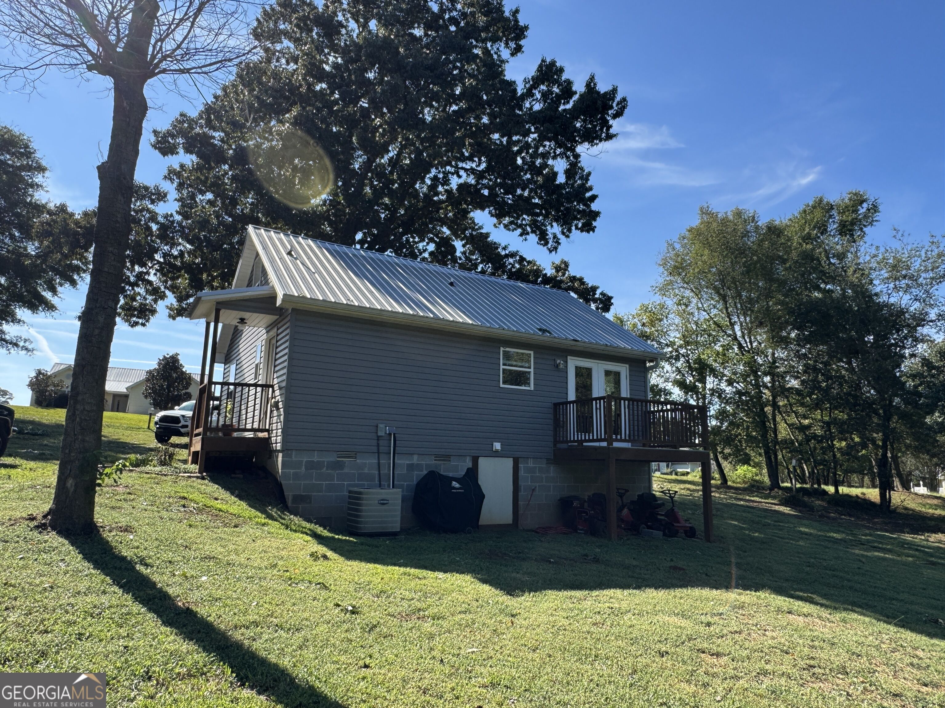 613 Chambers Road Commerce, GA 30530 - Photo 3 of 34 Gallery Image 3