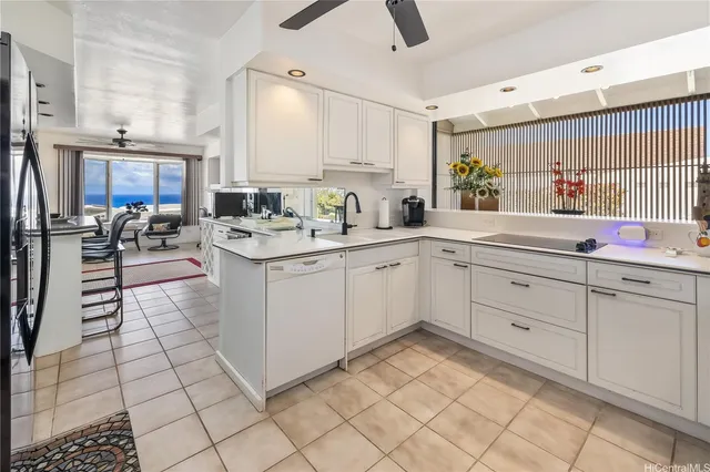 $2,525,000 | 1410 Ehupua Street, Honolulu, HI 96821