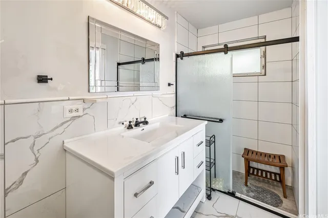 $2,525,000 | 1410 Ehupua Street, Honolulu, HI 96821