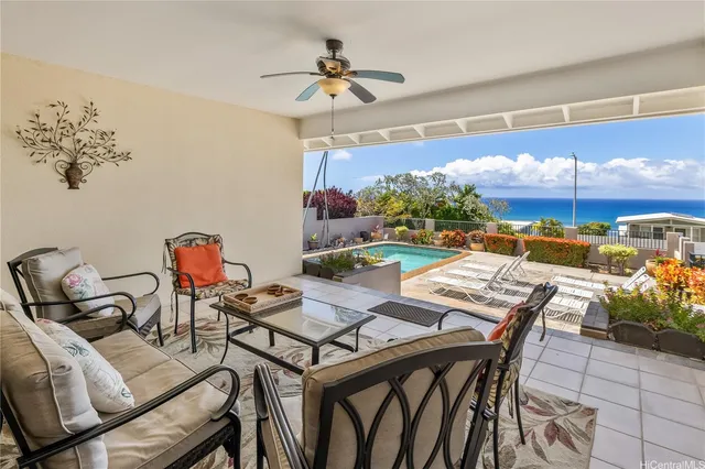 $2,525,000 | 1410 Ehupua Street, Honolulu, HI 96821