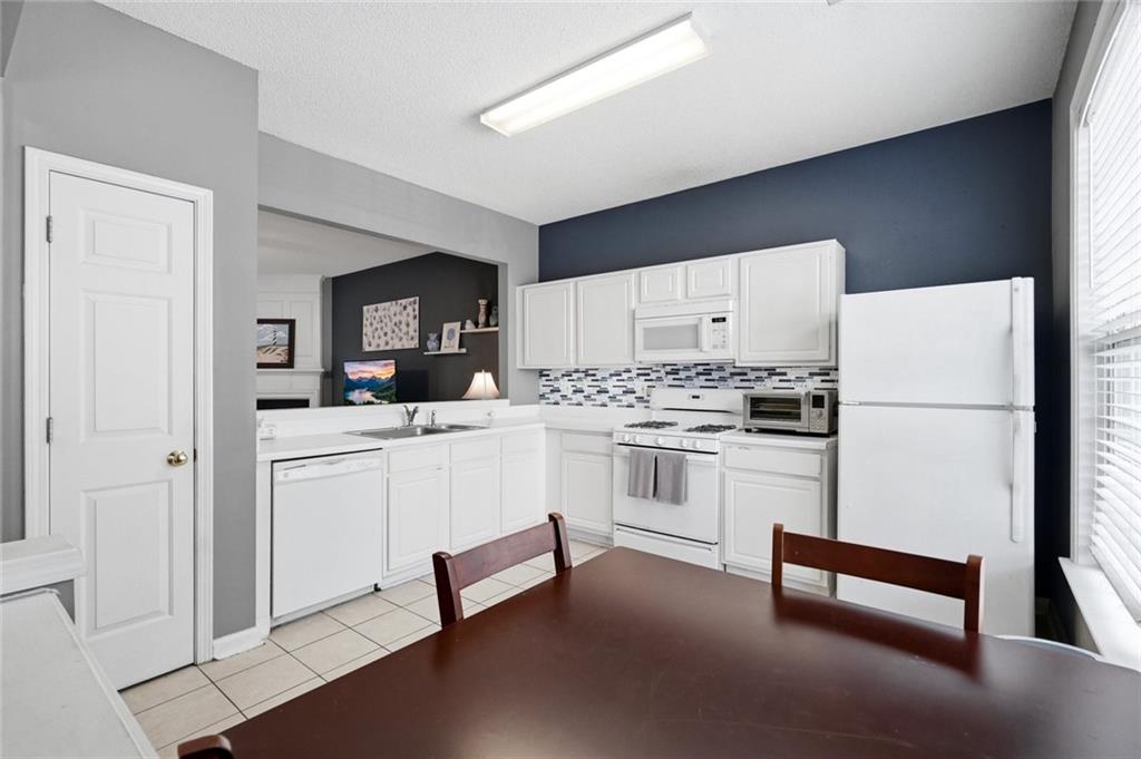4079 Howell Park Road Duluth, GA 30096 - Photo 11 of 36 Gallery Image 11