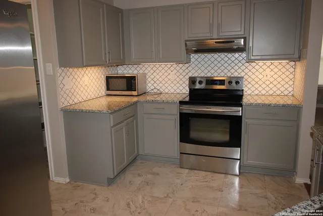 $1,850 | 15247 Kamary Lane, San Antonio, TX 78247