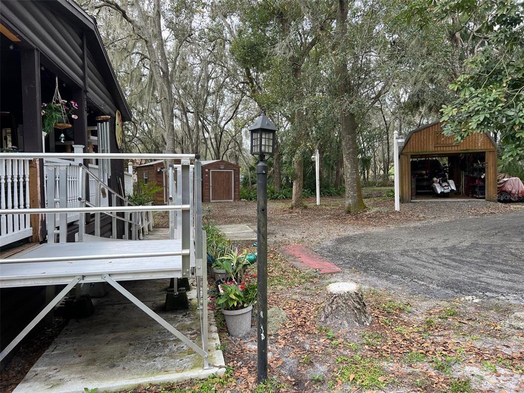 11708 Bullfrog Creek Road Gibsonton, FL 33534 - Photo 32 of 61 Gallery Image 32