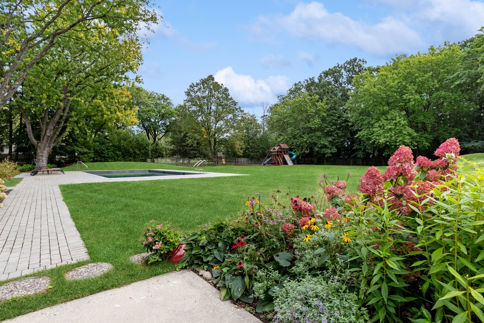 201 Old Mill Road Lake Forest, IL 60045 - Photo 30 of 34 Gallery Image 30