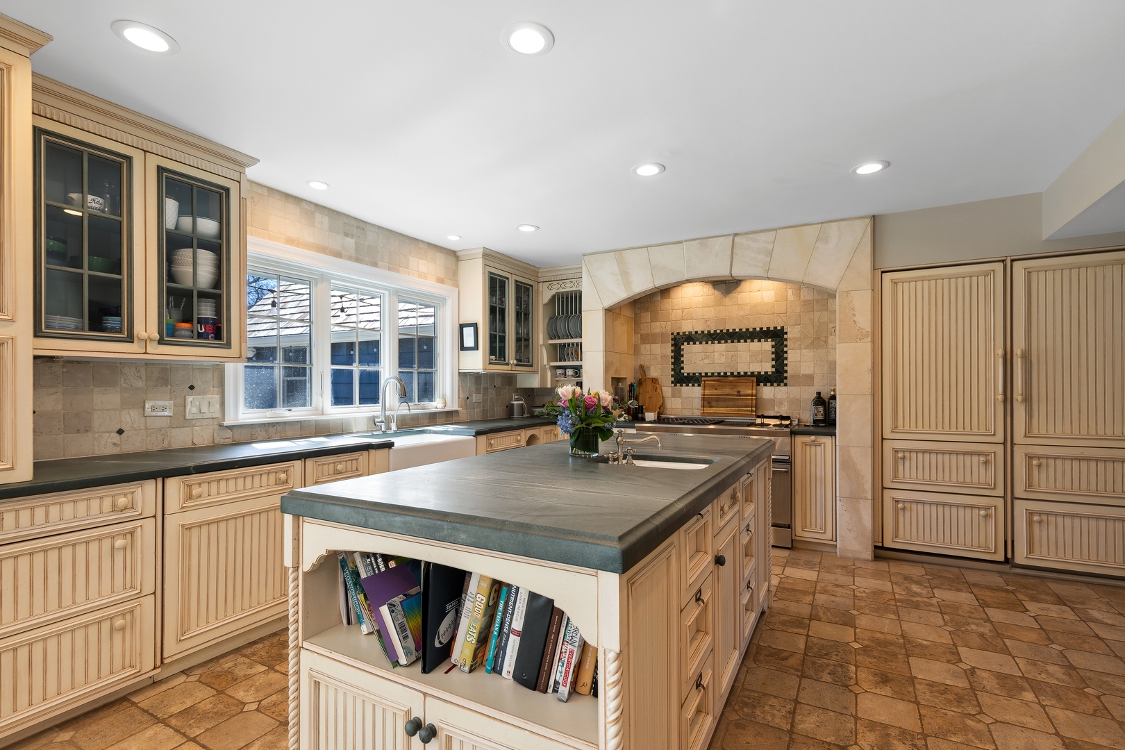 201 Old Mill Road Lake Forest, IL 60045 - Photo 5 of 34 Gallery Image 5