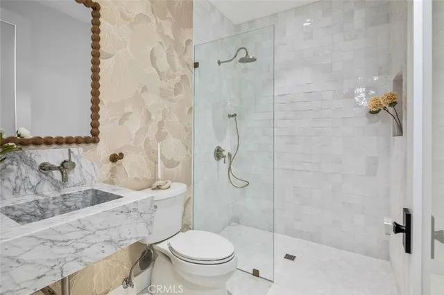 $3,998,000 | 121 Avenida Princesa, San Clemente, CA 92672