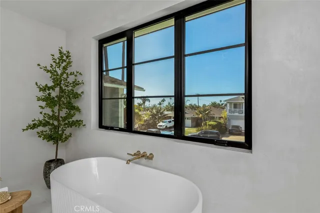 $3,998,000 | 121 Avenida Princesa, San Clemente, CA 92672