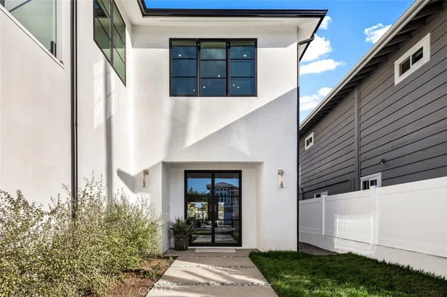 $3,998,000 | 121 Avenida Princesa, San Clemente, CA 92672