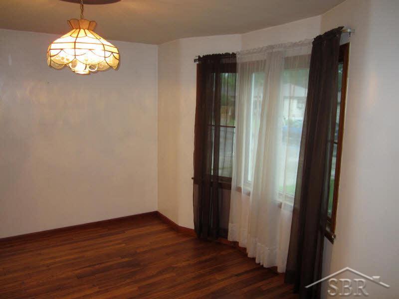 495 East Washington Road Freeland, MI 48623 - Photo 5 of 11 20362635-4.JPG