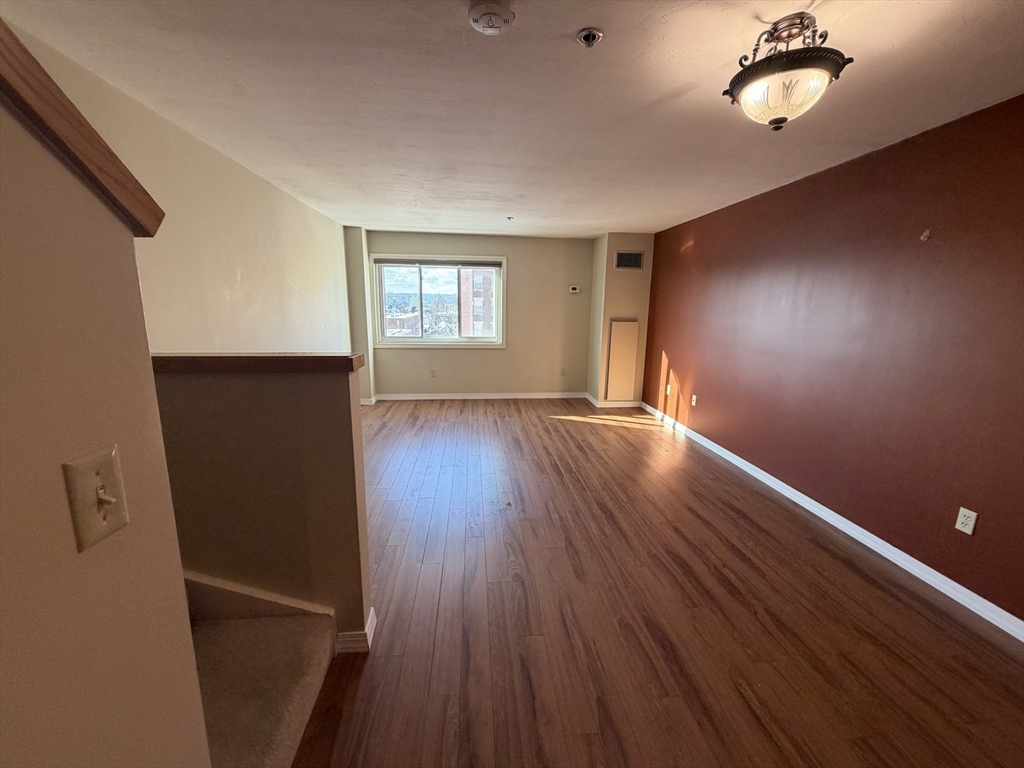 44 Elm Street, Unit 508 Worcester, MA 01609 - Photo 8 of 21