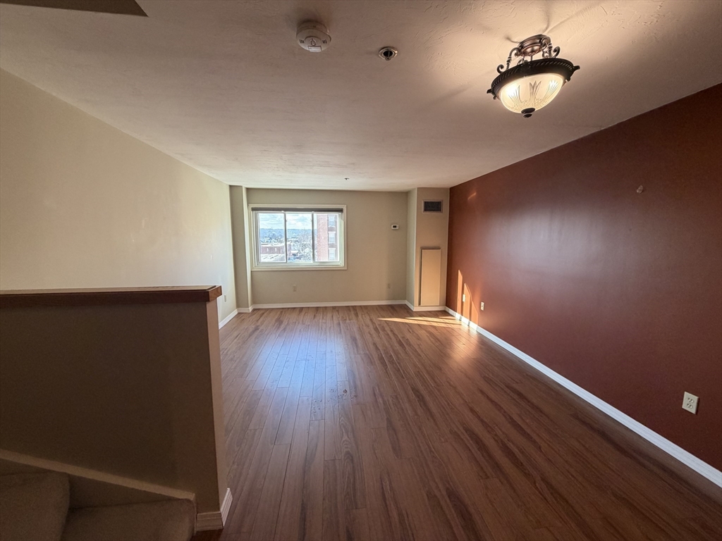 44 Elm Street, Unit 508 Worcester, MA 01609 - Photo 9 of 21