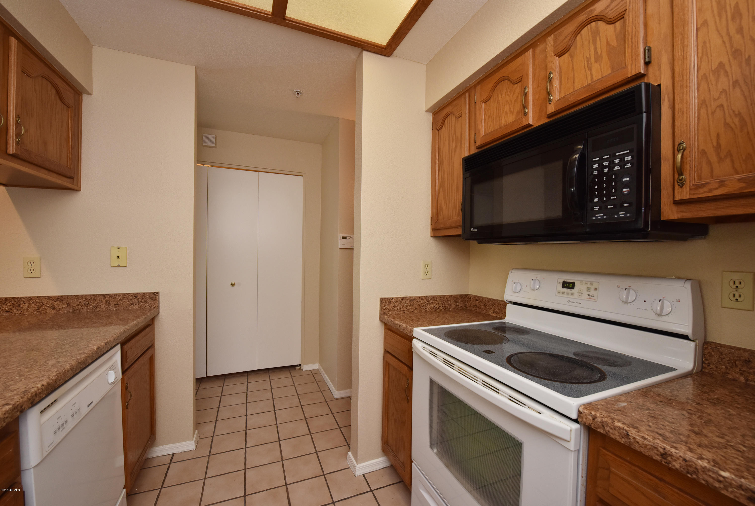 1222 West Baseline Road, Unit 147 Tempe, AZ 85283 - Photo 8 of 26 Kitchen -