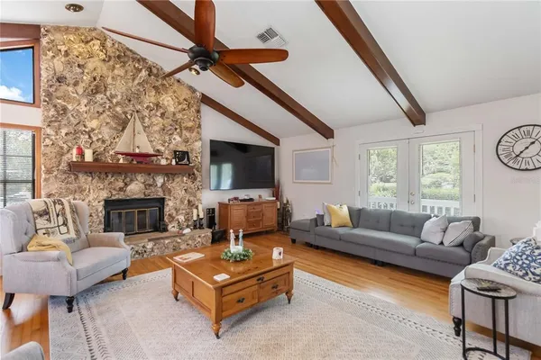 $755,000 | 999 Fairview Avenue, Mount Dora, FL 32757