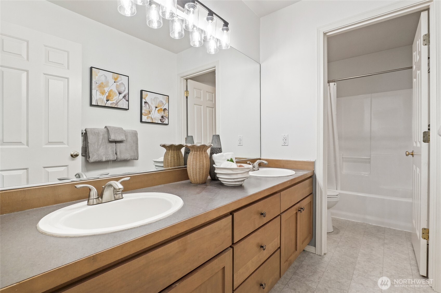 10625 Northeast 173rd Place Bothell, WA 98011 - Photo 24 of 35