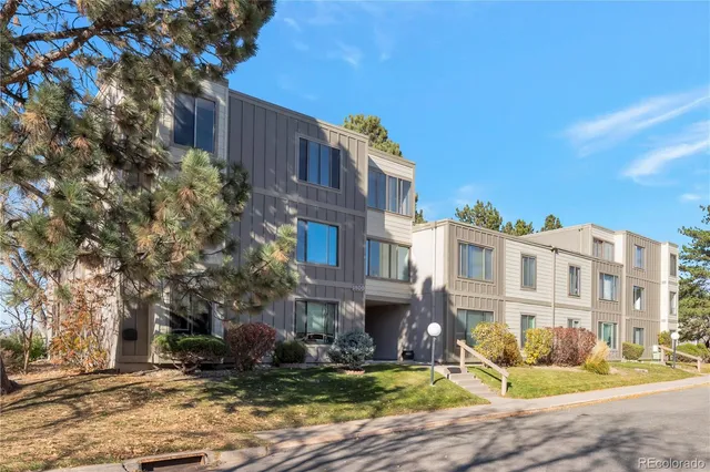 $319,900 | 2525 South Dayton Way, Unit 1805, Denver, CO 80231