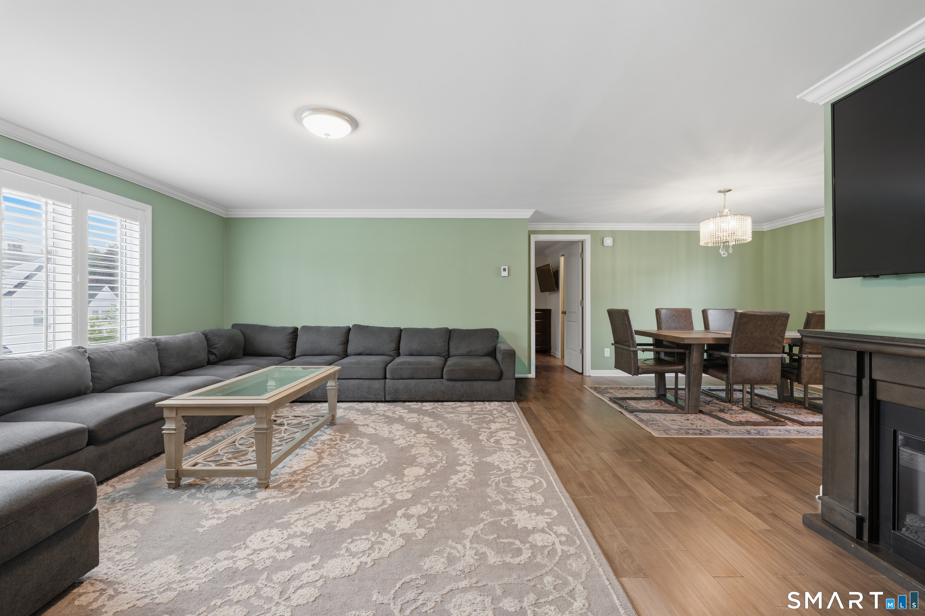 3 Charles Street Enfield, CT 06082 - Photo 3 of 38