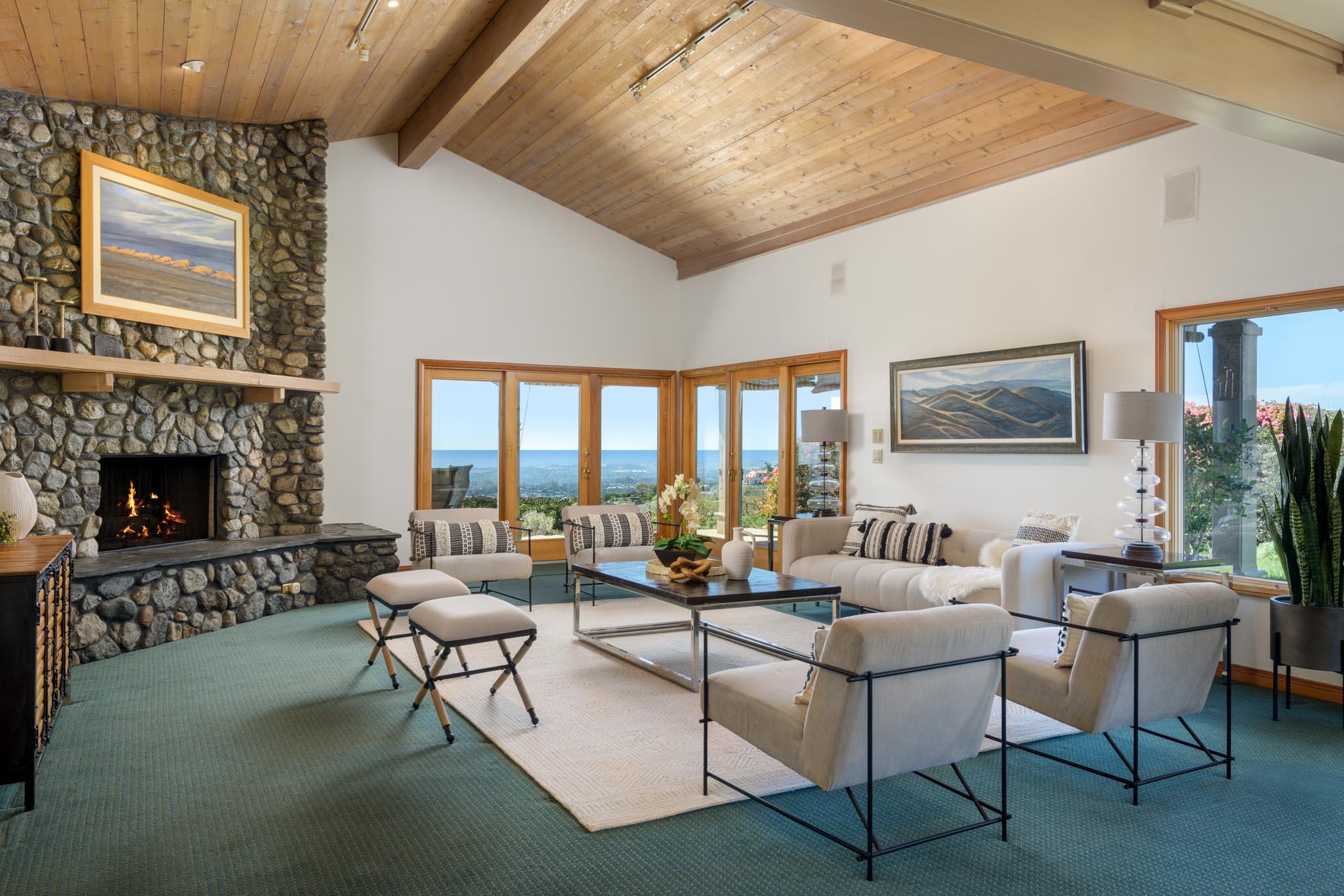 3770 Foothill Road Santa Barbara, CA 93105 - Photo 16 of 41 Family Room