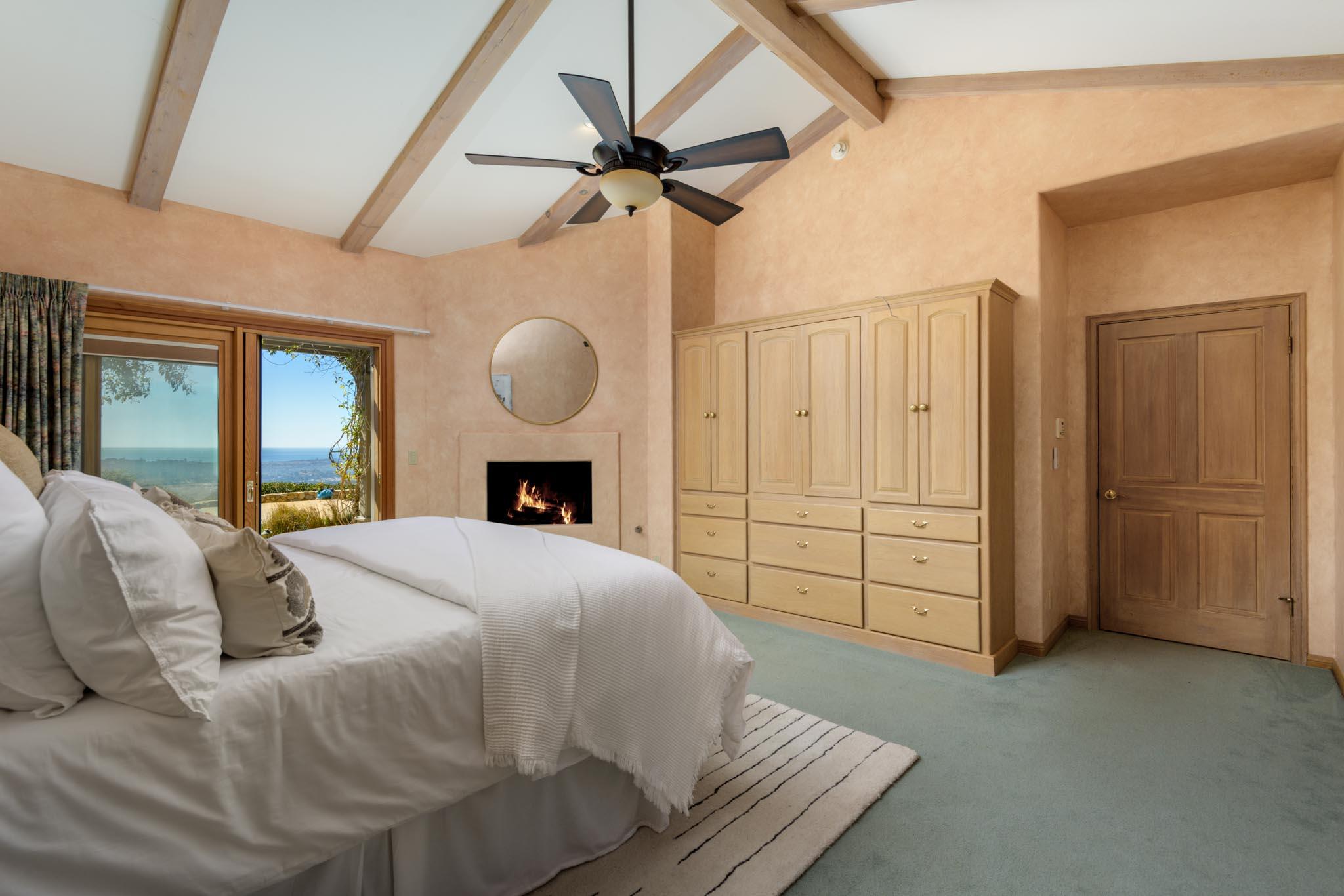 3770 Foothill Road Santa Barbara, CA 93105 - Photo 19 of 41 Primary Bedroom