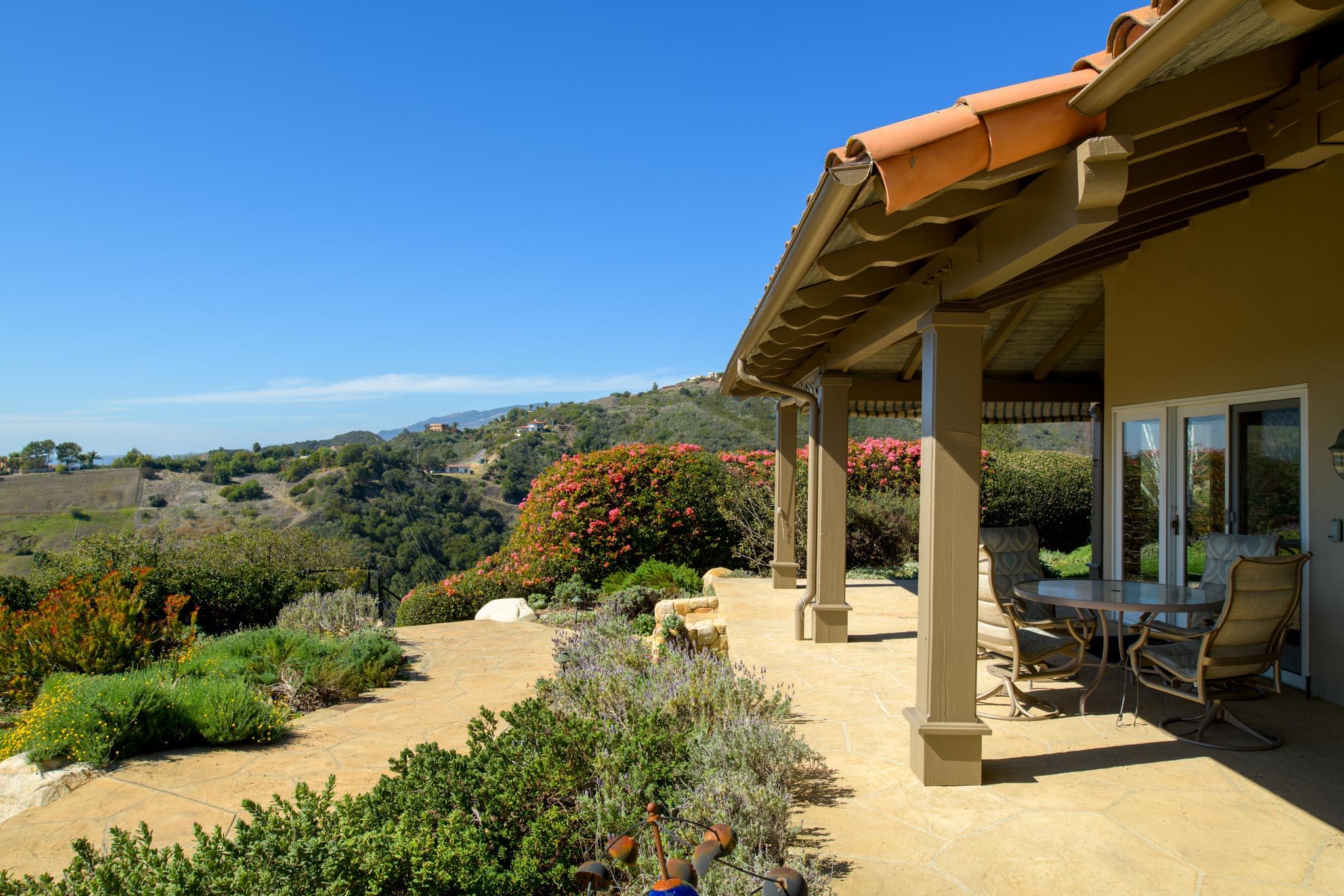 3770 Foothill Road Santa Barbara, CA 93105 - Photo 38 of 41 Back Patio