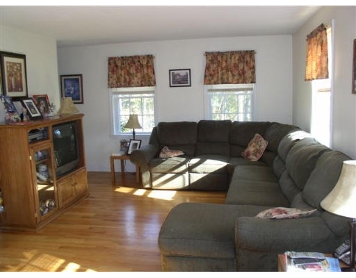 59 Bentley Road Barre, MA 01005 - Photo 8 of 12 Gallery Image 8