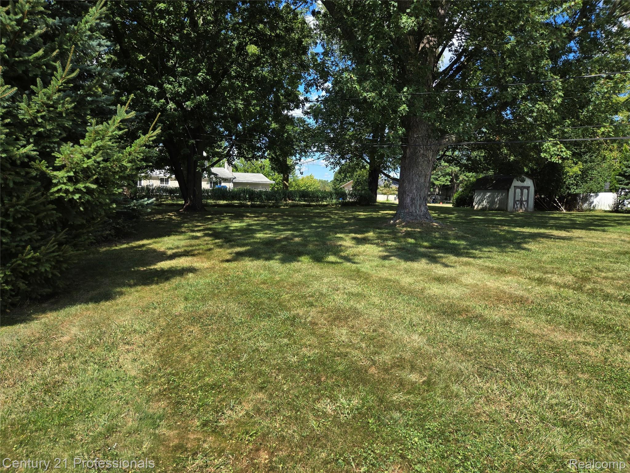 650 Longford Drive Rochester, MI 48309 - Photo 37 of 37 4650a.jpg