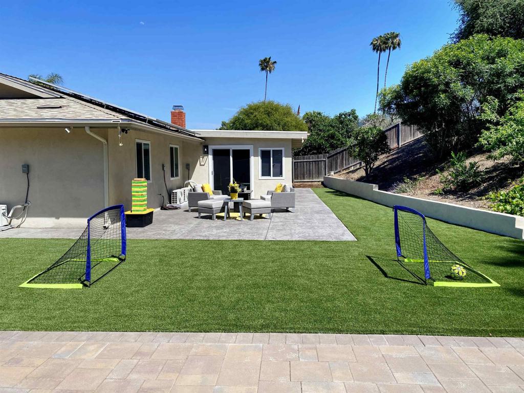 12401 Metate Lane Poway, CA 92064 - Photo 27 of 42 a house view with a garden space