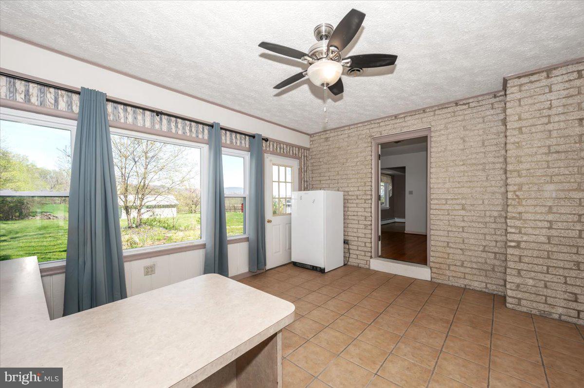 5536 Catholic Church Road Jefferson, MD 21755 - Photo 18 of 67 Office or Den