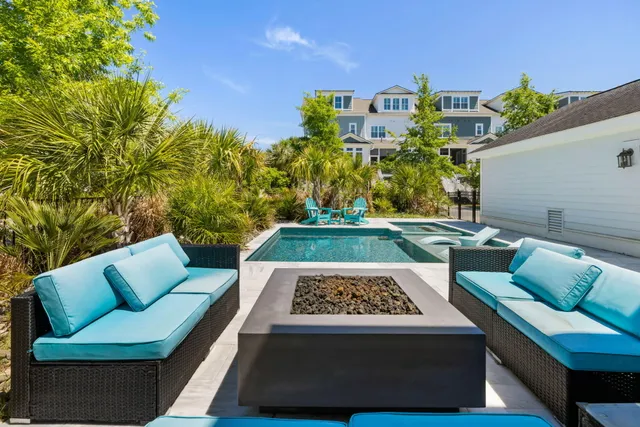 $1,250,000 | 1659 Pierce Street, Daniel Island, SC 29492