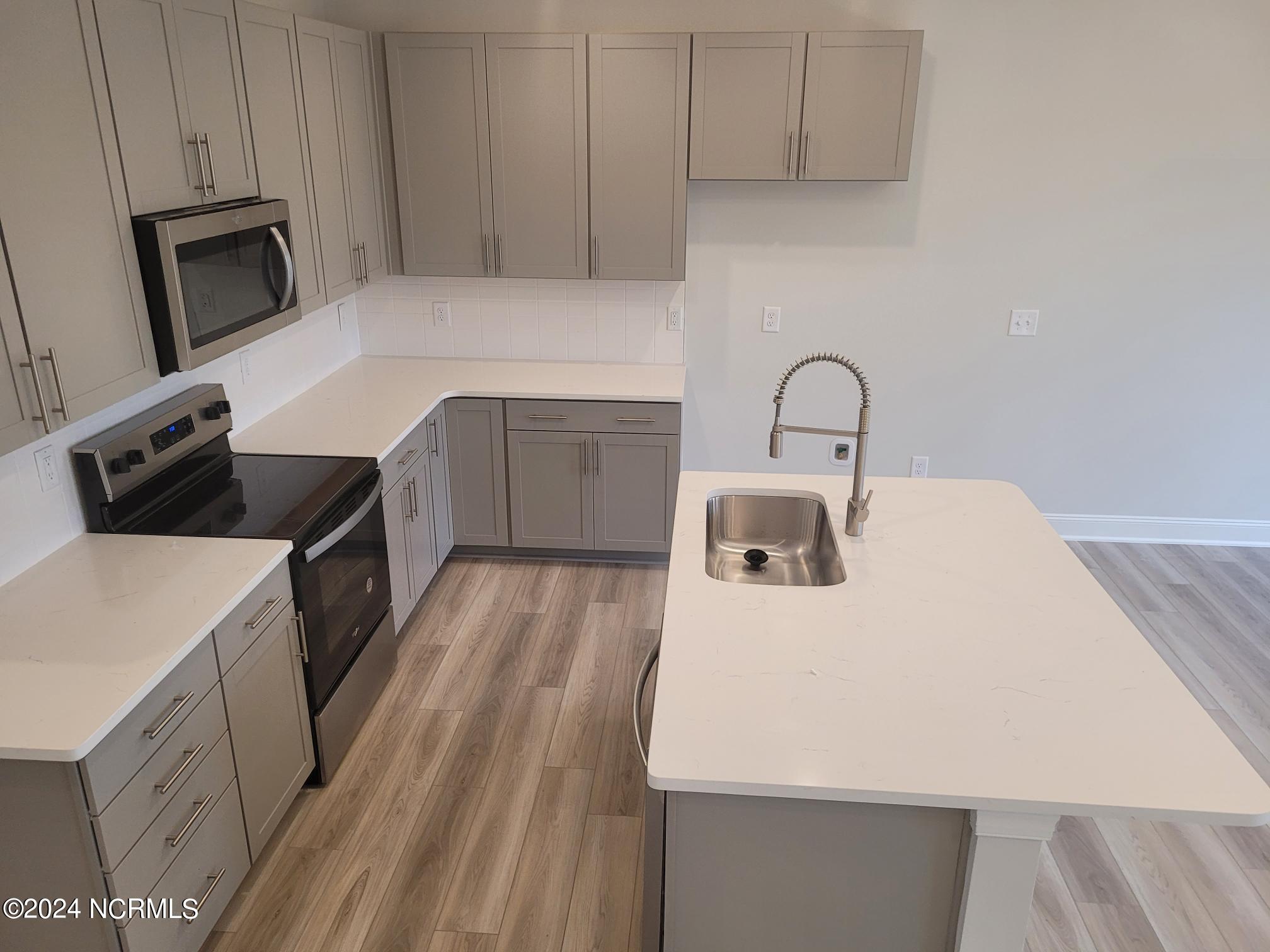 3605 Tarmac Road, Unit EP 118 Wilson, NC 27896 - Photo 9 of 25 kitchen