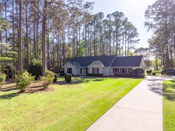 $339,900 | 180 Heritage Circle, Blackshear, GA 31516