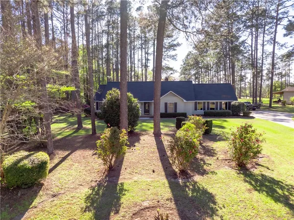 $339,900 | 180 Heritage Circle, Blackshear, GA 31516