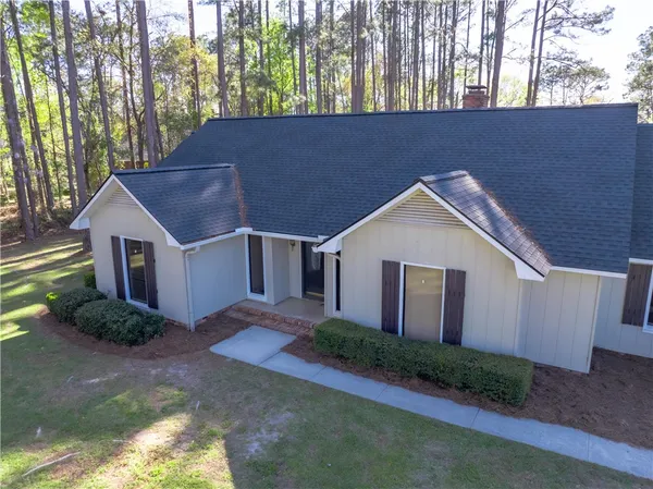 $339,900 | 180 Heritage Circle, Blackshear, GA 31516