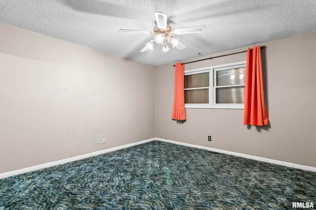 $295,000 | 509 Wingate Drive, Sherman, IL 62684