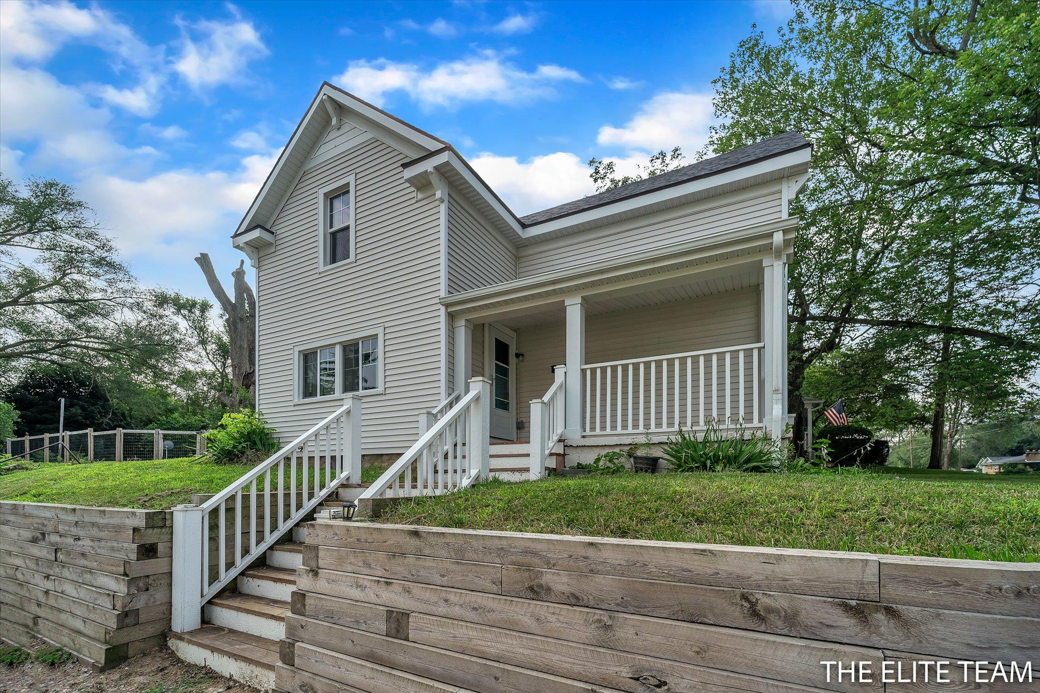 330 West State Road Hastings, MI 49058 - Photo 3 of 36 03-330-W-State-Rd-WindowStill-Real-Estat