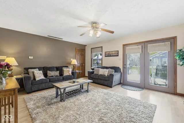 $384,900 | 427 Mill, Fillmore, IN 46128