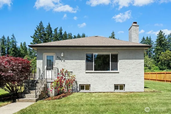 $699,995 | 5305 64th Street West, University Place, WA 98467