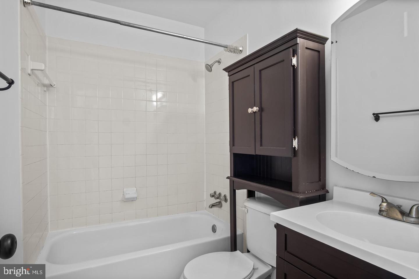 2394 Cloudcroft Square Reston, VA 20191 - Photo 24 of 31