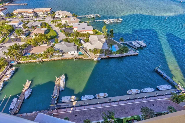 a view of building with outdoor space