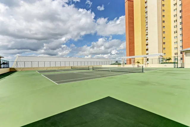 $649,000 | 2650 Lake Shore Drive, Unit 1802, Riviera Beach, FL 33404