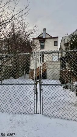 $925,000 | 345 Summer Avenue, Newark, NJ 07104