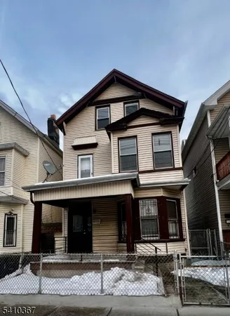 $925,000 | 345 Summer Avenue, Newark, NJ 07104