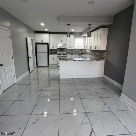 $925,000 | 345 Summer Avenue, Newark, NJ 07104