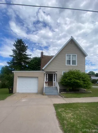 $224,000 | 223 Lynn Street, Munising, MI 49862