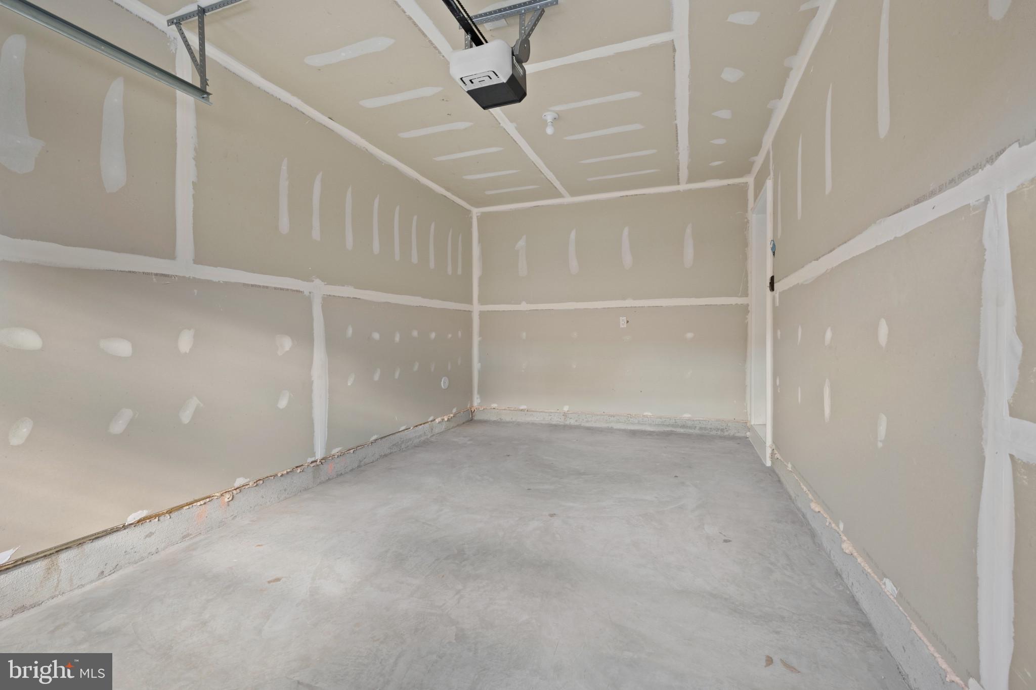 7512 Fern Gully Way Brandywine, MD 20613 - Photo 8 of 26 an empty room with windows